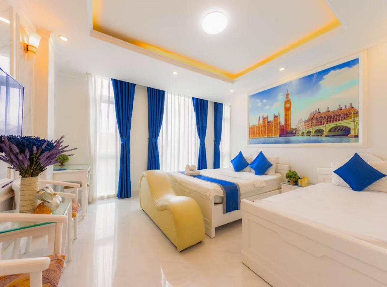 Hotel Heavenwood Suites Near Delhi Airport Hotel New Delhi